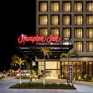 Hotel Hampton By Hilton Cumbres