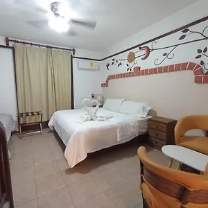suites-fenicia.tulum-hotels.net/